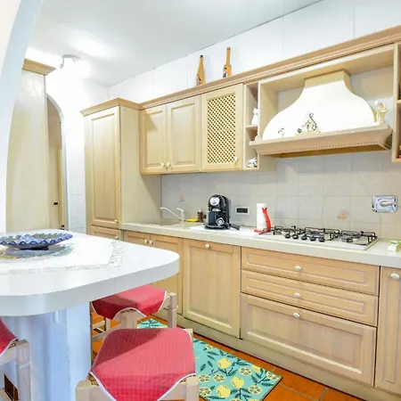 Cozy In With Kitchen Апартаменты